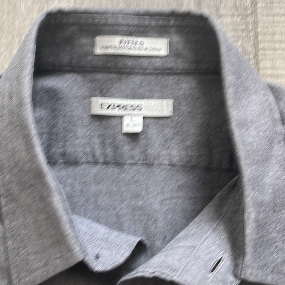 Shirt - Picture 2 of 8